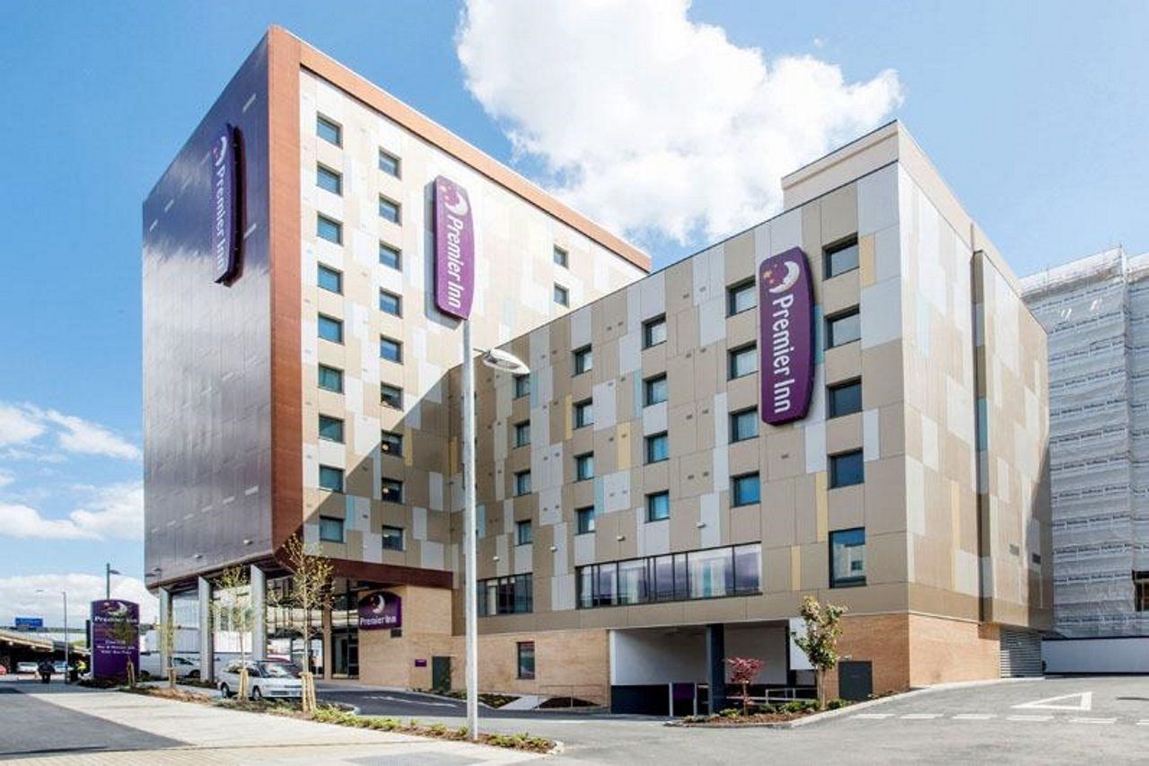 Premier Inn London Брентфорд Экстерьер фото